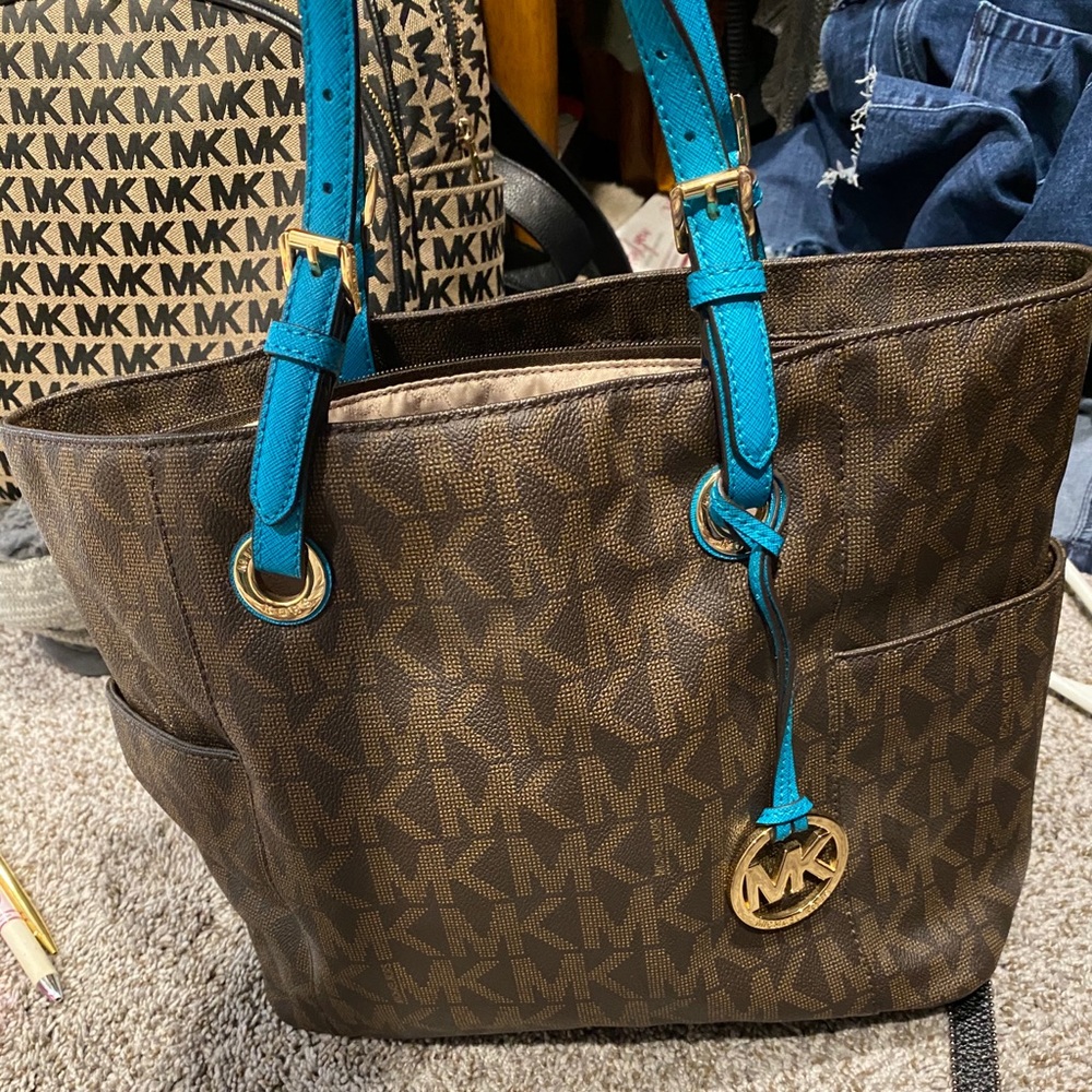 Michael kors purse